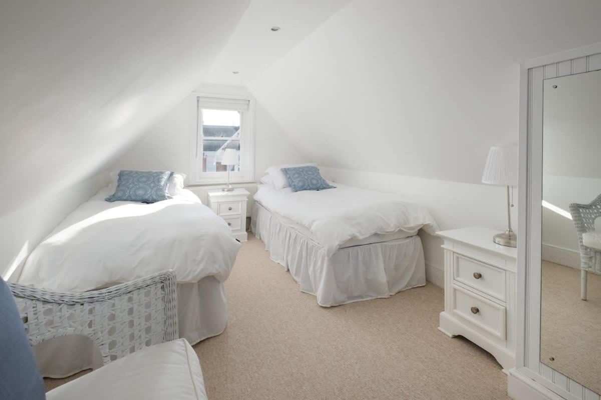 Villa Firefly House Cowes  Esterno foto